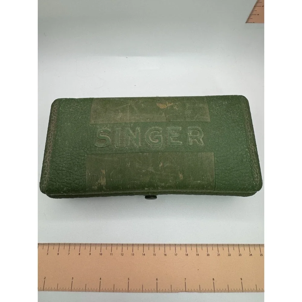 SINGER Buttonholer Sewing Machine Attachment - Untested